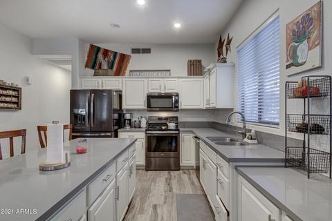 946 E Del Rio St, Gilbert, AZ 85295 photo 4