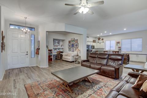 946 E Del Rio St, Gilbert, AZ 85295 photo 3