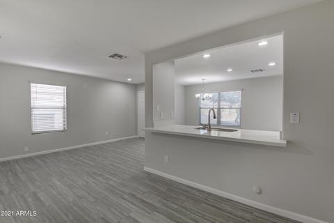 8529 E Lakeview Ave, Mesa, AZ 85209 photo 5