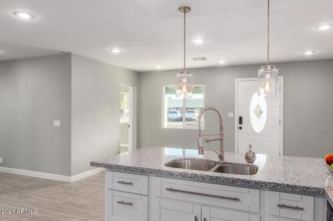 1822 E Cheery Lynn Rd, Phoenix, AZ 85016 photo 8