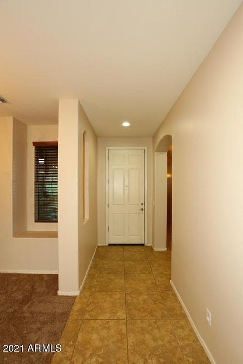 667 E Hummingbird Way, Gilbert, AZ 85297 photo 5