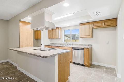 4009 W Denton Ln, Phoenix, AZ 85019 photo 11