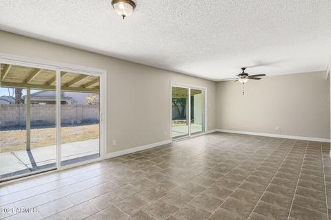4009 W Denton Ln, Phoenix, AZ 85019 photo 8