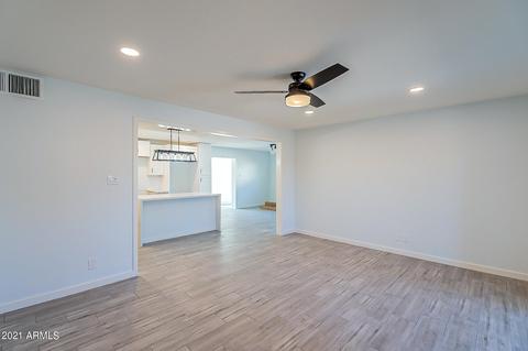 455 E Continental Dr, Tempe, AZ 85288 photo 4