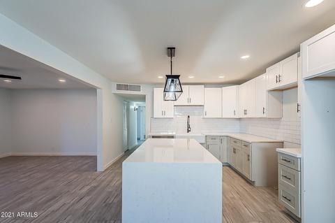 455 E Continental Dr, Tempe, AZ 85288 photo 11