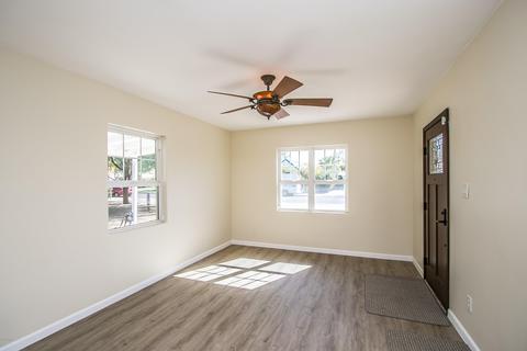 322 E Whitton Ave, Phoenix, AZ 85012 photo 3