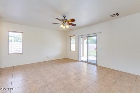 1569 E Azalea Dr, Gilbert, AZ 85298 photo 4
