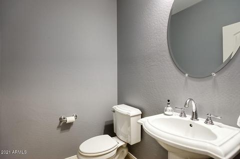 3859 E Cat Balue Dr, Phoenix, AZ 85050 photo 9