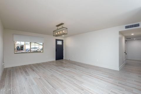 3739 E Winchcomb Dr, Phoenix, AZ 85032 photo 7