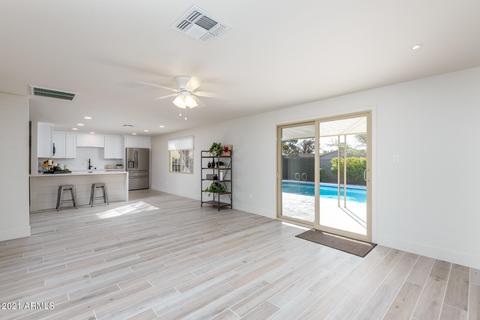 3739 E Winchcomb Dr, Phoenix, AZ 85032 photo 10