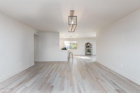 3739 E Winchcomb Dr, Phoenix, AZ 85032 photo 8