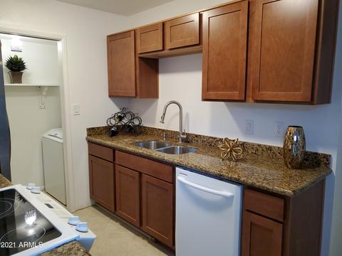 1605 E Malibu Dr, Tempe, AZ 85282 photo 3