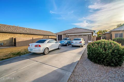 1016 S Hazel Ct, Gilbert, AZ 85296 photo 2