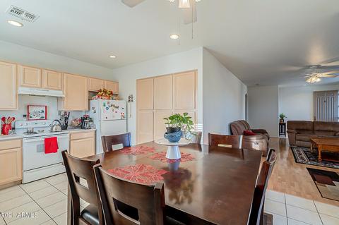 1016 S Hazel Ct, Gilbert, AZ 85296 photo 14