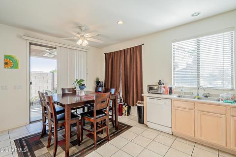 1016 S Hazel Ct, Gilbert, AZ 85296 photo 13