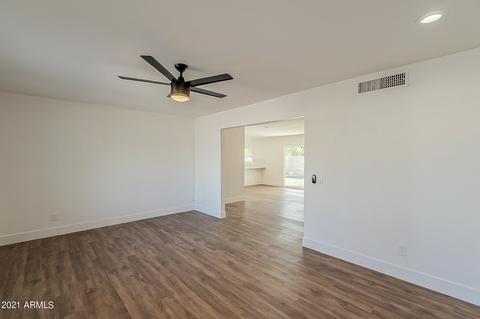 2305 E Alameda Dr, Tempe, AZ 85282 photo 5