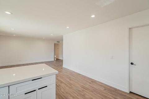 2305 E Alameda Dr, Tempe, AZ 85282 photo 16