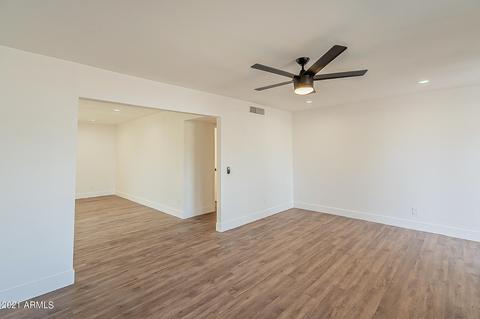 2305 E Alameda Dr, Tempe, AZ 85282 photo 8