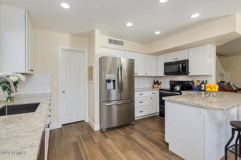 3733 E Washington Ct, Gilbert, AZ 85234 photo 9