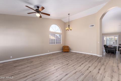 2195 E Sherri Dr, Gilbert, AZ 85296 photo 2
