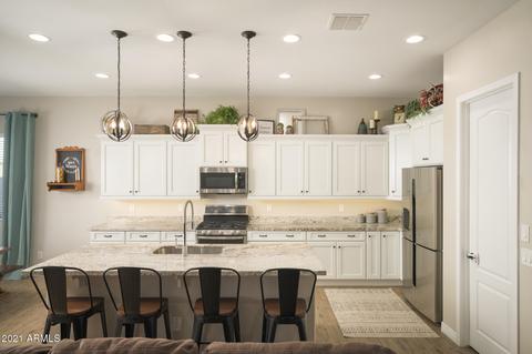 2758 E Indian Wells Dr, Gilbert, AZ 85298 photo 4