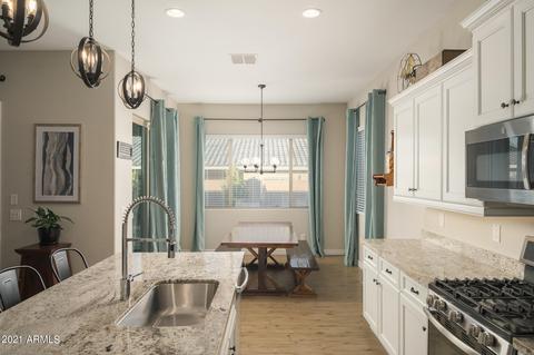 2758 E Indian Wells Dr, Gilbert, AZ 85298 photo 5