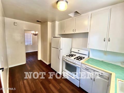2807 Earll Dr, Phoenix, AZ 85016 photo 12