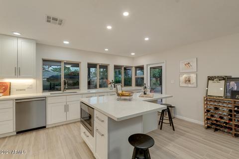 2349 E Sahuaro Dr, Phoenix, AZ 85028 photo 9