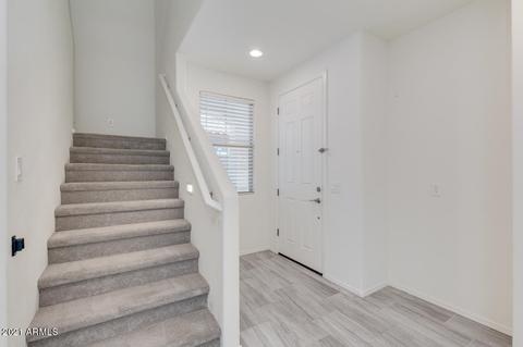 142 N 56th Pl, Mesa, AZ 85205 photo 3