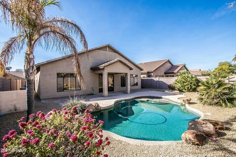 4302 E Williams Dr, Phoenix, AZ 85050 photo 2