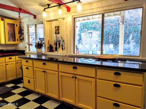 612 Tombstone Cyn, Bisbee, AZ 85603 photo 9