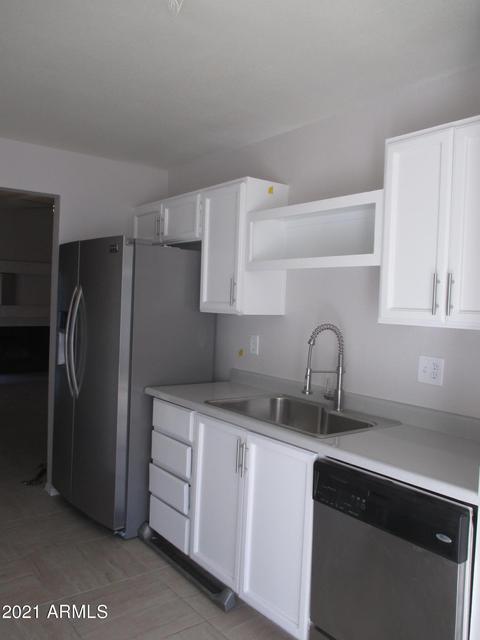 206 E Danbury Rd, Phoenix, AZ 85022 photo 3