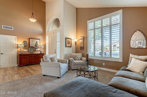 519 E Betsy Ln, Gilbert, AZ 85296 photo 12