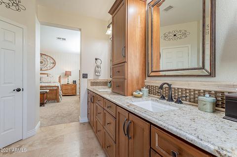 519 E Betsy Ln, Gilbert, AZ 85296 photo 59