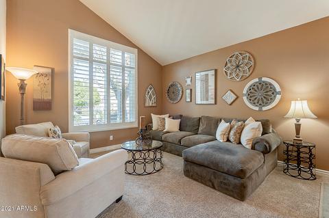 519 E Betsy Ln, Gilbert, AZ 85296 photo 11