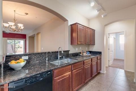 886 E Devon Rd, Gilbert, AZ 85296 photo 4