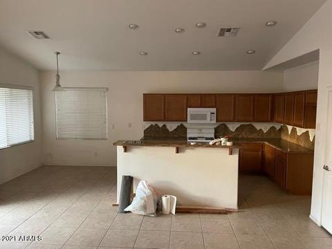 4870 S Granite St, Gilbert, AZ 85298 photo 5
