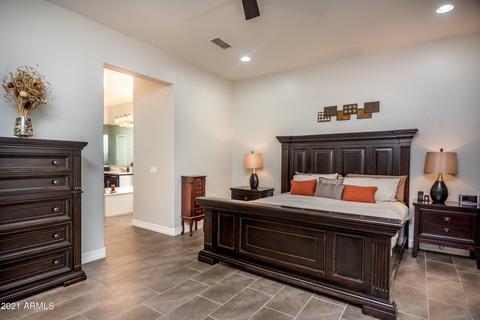 912 E Parkview Dr, Gilbert, AZ 85295 photo 12