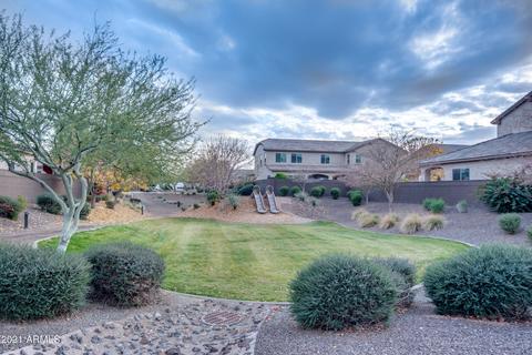 912 E Parkview Dr, Gilbert, AZ 85295 photo 3