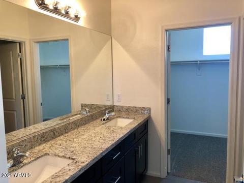 7232 S 18th Ln, Phoenix, AZ 85041 photo 9