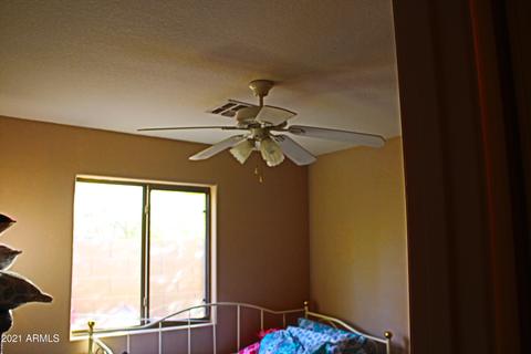 2618 E Beautiful Ln, Phoenix, AZ 85042 photo 4