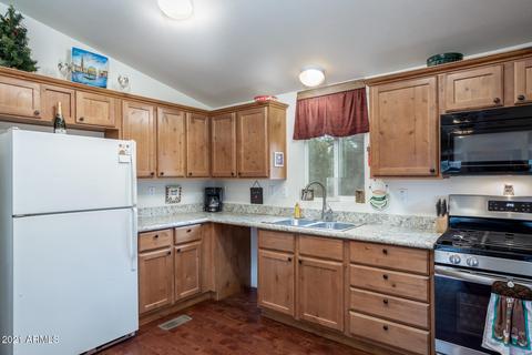 2137 Chevelon Rd, Overgaard, AZ 85933 photo 11