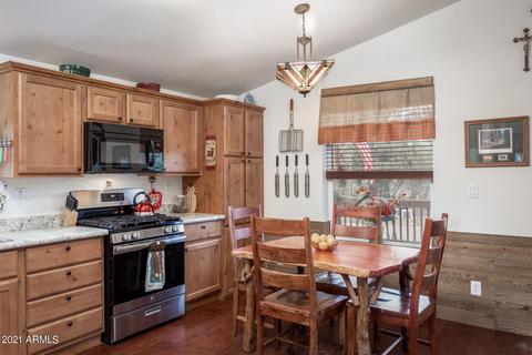 2137 Chevelon Rd, Overgaard, AZ 85933 photo 10