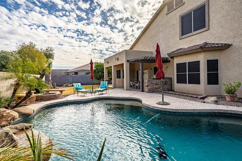 2897 S Birch Way, Gilbert, AZ 85295 photo 2