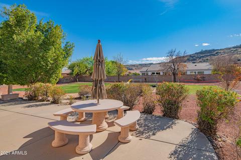 5621 W Soft Wind Dr, Glendale, AZ 85310 photo 8