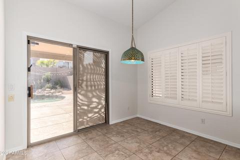 2719 E Beverly Rd, Phoenix, AZ 85042 photo 4