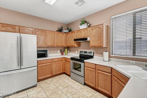 2065 N 29th Pl, Mesa, AZ 85213 photo 4
