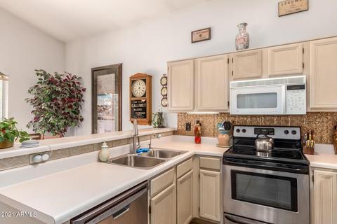 3745 E Taro Ln, Phoenix, AZ 85050 photo 10
