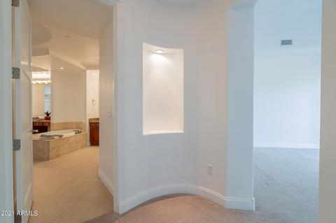 8 Biltmore Est #313, Phoenix, AZ 85016 photo 24