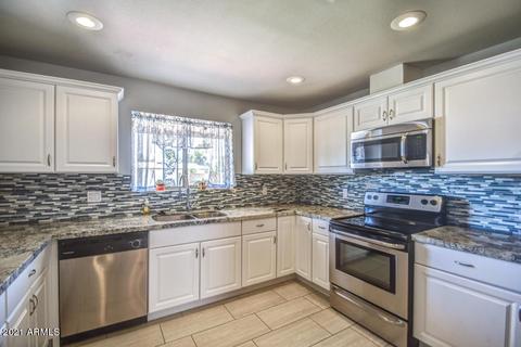 1046 E Bluebell Ln, Tempe, AZ 85281 photo 4